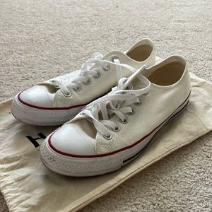 Converse Size Men 6 - Women 8 sneakers!